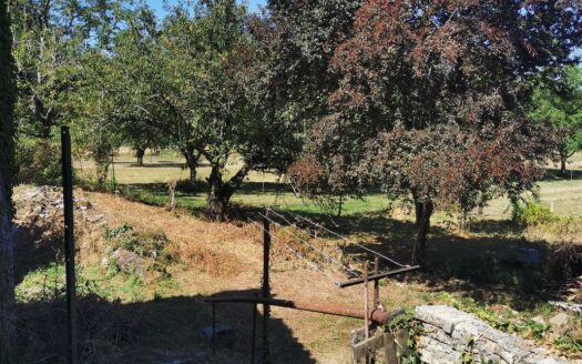 1/3  2 maisons pierres 50 m2 vallée du Lot