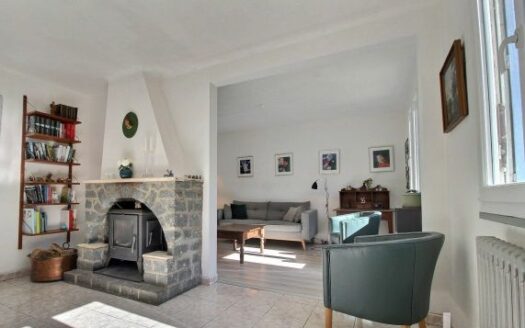 Maison entre mer et montagne