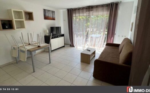 1/3  Appartement T2 au bord du canal du midi