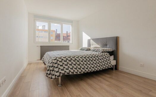 Appartement T2/T3 de 69m² entièrement rénové proche Gare et centre commercial