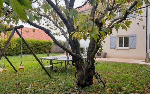 Maison familiale 197 m2 à 6 min de Dijon