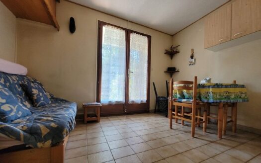 Coquet Studio en rez de jardin