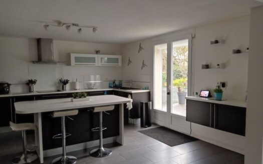 1/3  Maison familiale de 210 m²