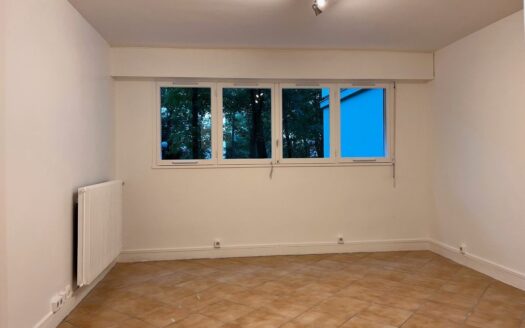 Bel appartement en TBE dans un quartier verdoyant et calme