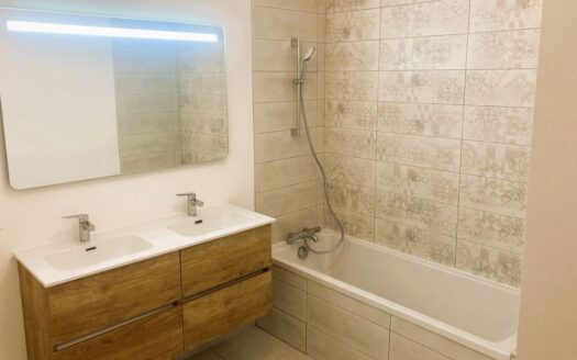 Villa T4 de 132 m² sur terrain 1738 m², piscine