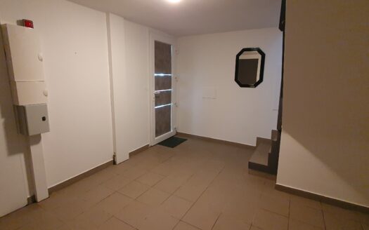 IDÉAL FAMILLES OU COUPLES / RÉNOVÉ / PROGRAMME INTIMISTE / APPARTEMENTS 85 M² / JARDIN PRIVATIF