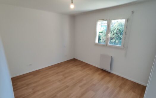 Appartement T2 vide, entièrement rénové, 45m² à Mont de Marsan