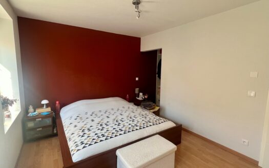 Appartement lumineux de 90 m² avec terrasse et garage