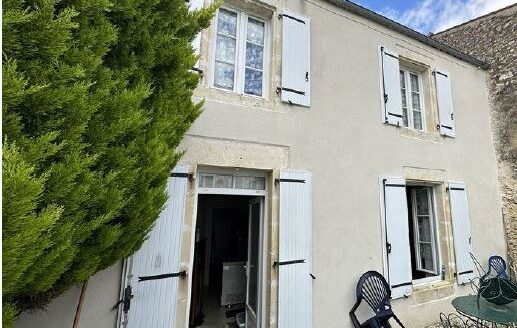 IDEAL JEUNE COUPLE OU RETRAITES/ MAISON T3/DEPENDANCE/TERRES