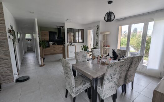 IDÉAL FAMILLE/PAVILLON RÉNOVÉ/JARDIN CLOS/CALME ET SANS VIS-À-VIS/PROCHE COMMODITÉS