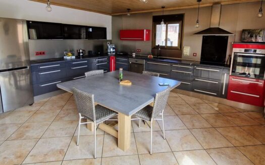 Maison T6 151m2 + studio à Luc
