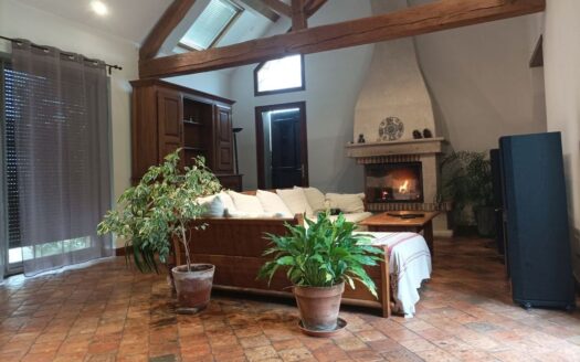 Fermette traditionnelle 7 pièces 186 m2