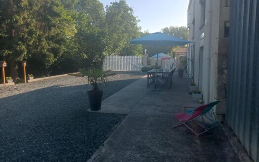 1/3  Maison familiale de 210 m²