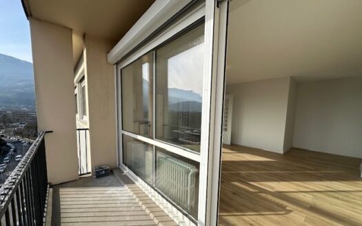 Superbe appartement refait à neuf avec vue imprenable sur les massifs