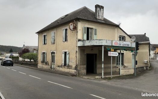 IDÉAL INVESTISSEURS / ENTREPRENEURS : MAISON AVEC LOCAL COMMERCIAL, POTENTIEL LOCATIF À TRÉBONS