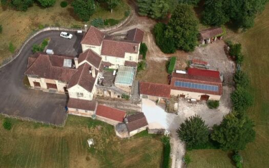 DOMAINE D’EXCEPTION DE 9 HECTARES EN PLEINE NATURE