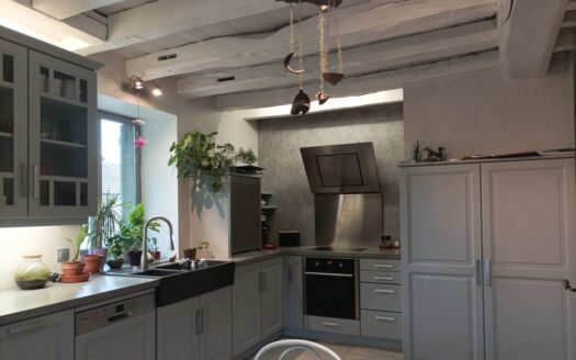Fermette traditionnelle 7 pièces 186 m2