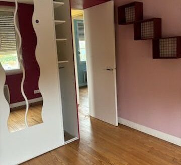 IDÉAL FAMILLE : MAISON 95 M² EN BON ÉTAT, 3 CHAMBRES, PROCHE ÉCOLES ET COMMERCES