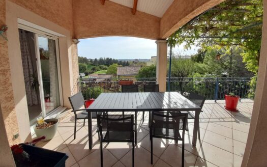 Maison 8 pièces 207m²