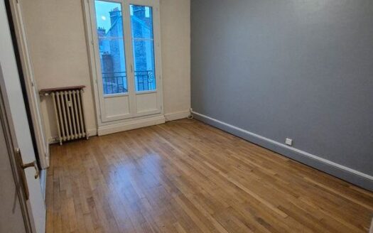 IDÉAL JEUNE COUPLE OU INVESTISSEUR : APPARTEMENT MODULABLE / CHARGES FAIBLES /PROCHE COMMODITÉS