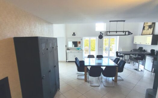 MAISON de VILLAGE 220 m²