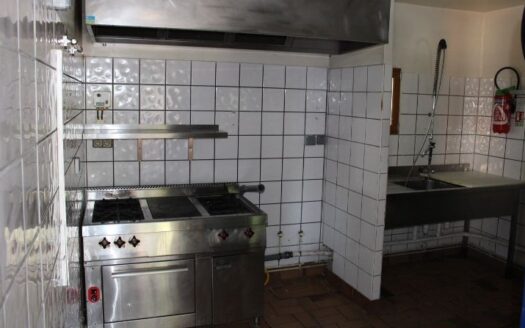 Bar restaurant / maison d’habitation