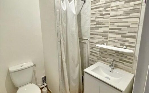 1/3  Studio residence proche centre et gare