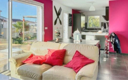 IDEAL FAMILLE- Magnifique Villa sur un terrain de 440m² avec Piscine