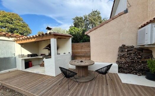 Villa 2 faces