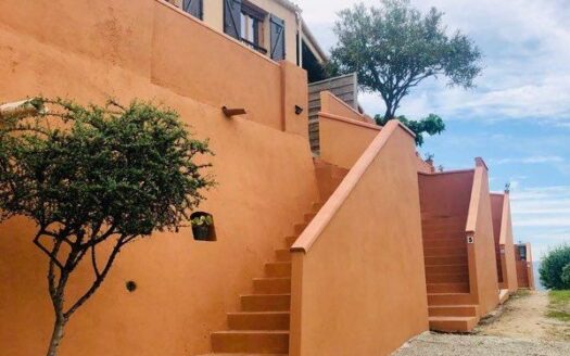 1/16  Appartement en Duplex traversant Sartene Corse du sud