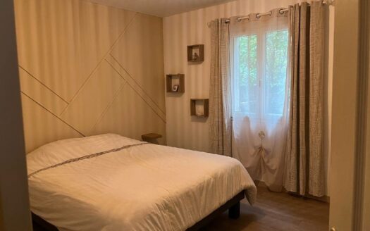 Charmante maison individuelle refaite à neuf avec terrain piscinable