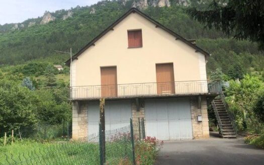 Villa ancienne à vendre de 175 m2 à Barjac en Lozère