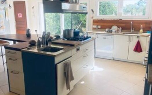 VILLA D’ARCHITECTE IDEAL POUR FAMILLE NOMBREUSE – AU COEUR DES CORBIERES