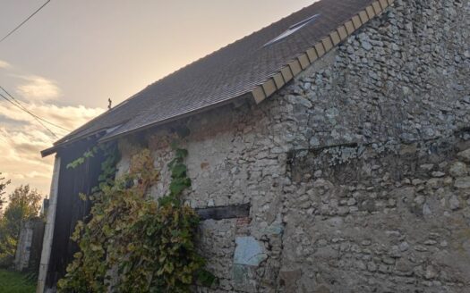 1/3  Vends grange à amenager
