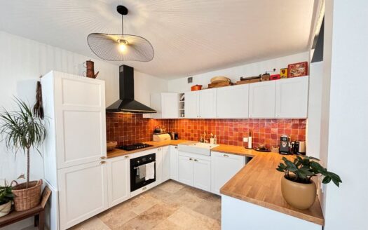 à vendre – T3 entièrement rénové, Place Dupuy