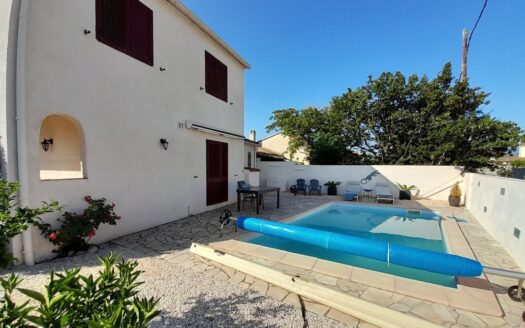 Maison 4 pièces 121 m²