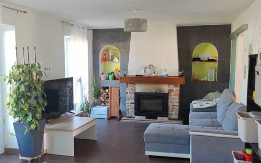 Maison Familiale 6 pièces – Confort et Tranquillité aux Rendez-vous