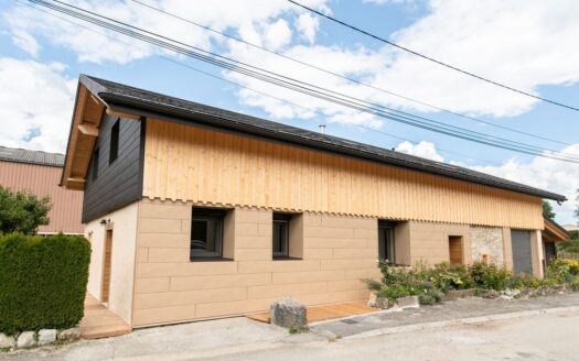 1/20  Maison entierement renovee