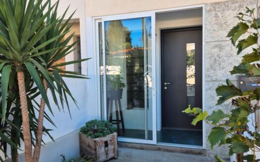 Maison de village T5 117m2 avec grande terrasse + garage et 2 places de parking