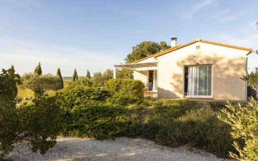 Villa 6 pièces de 125m2 avec sous sol de 103m2
