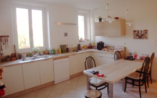 Vendons maison meulière – 226 m², 8 pièces, sur terrain 1177 m² – Centre ville Corbeil-Essonnes