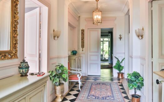 Maison de Maître de Caractère  – Alliant Charme et Modernité au Val d’Europe