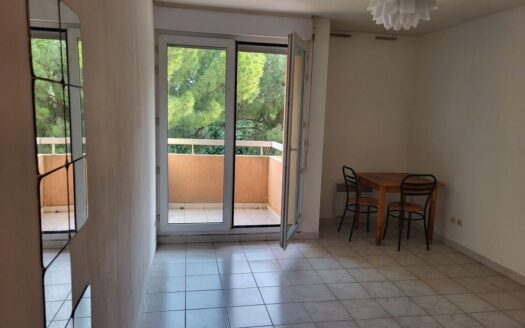 STUDIO 22 m2 avec terrasse 4m² – Montpellier Beaux Arts St Lazare