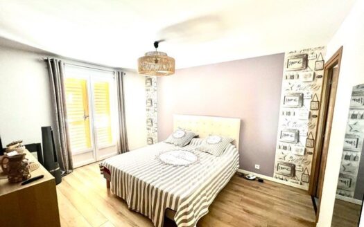 à villefranche de lauragais Villa 193 m2 avec t2 independant
