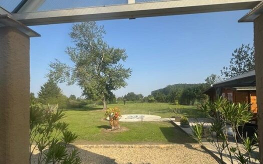 Vend pavillon style moderne moderne plein pied 160m2