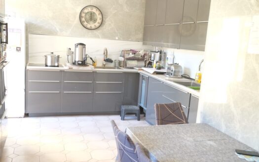 Villa individuelle 232 M² sur 550M² de parcelle au MERLAN 13014