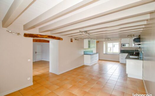 Ancien Corps de Ferme Rénové, Proche de Villefranche-de-Lauragais