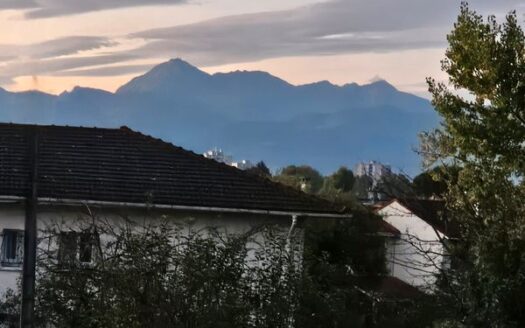 Appartement T4 vue Pyrénées/Echez avec jardin