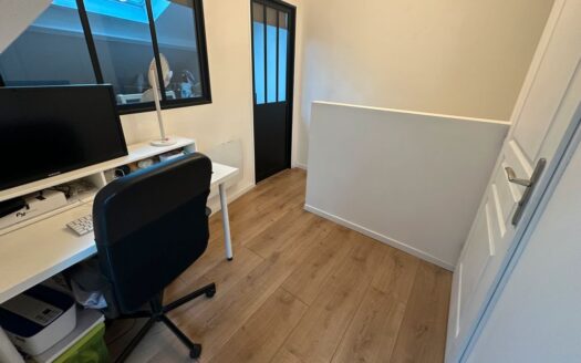 Élégant Duplex Lumineux avec Vue Dégagée