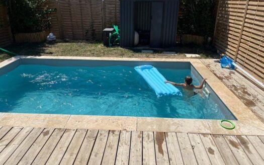 IDEAL FAMILLE- Magnifique maison avec piscine chauffée/ jardin